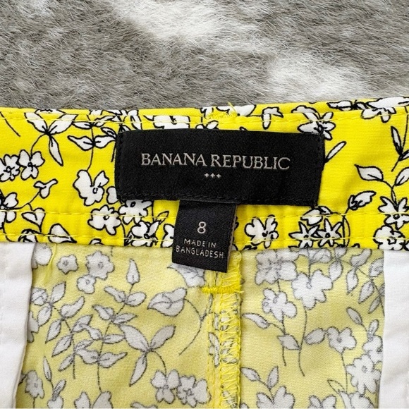 Banana Republic Floral Shorts - Picture 8 of 11